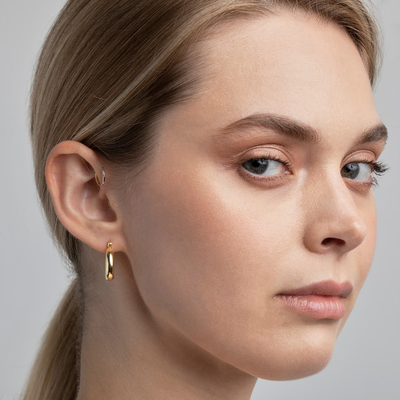 14K Gold Chunky Hoop Earrings 